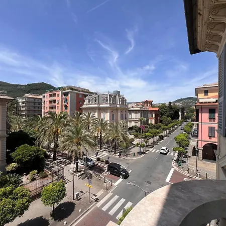 Welcome Riviera - Berto's Luxury 3 Bedrooms 2 Bathrooms In Centre Apartment